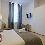 게스트하우스 Ca'vour 4*