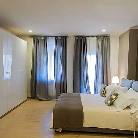 Ca'vour 4*