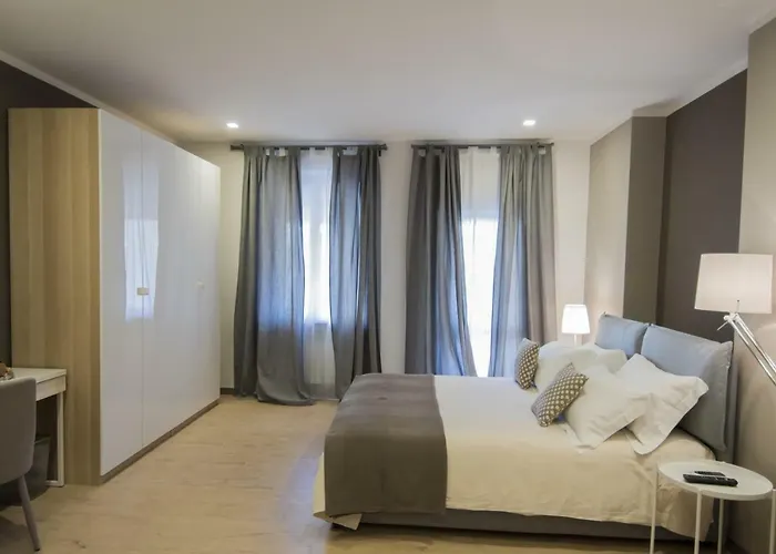 Ca'vour Специя